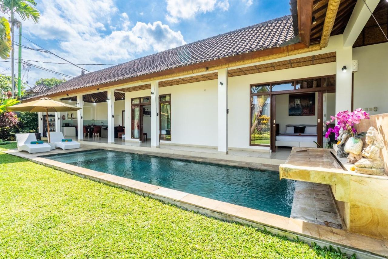 Romantica Villa Ubud Buitenkant foto